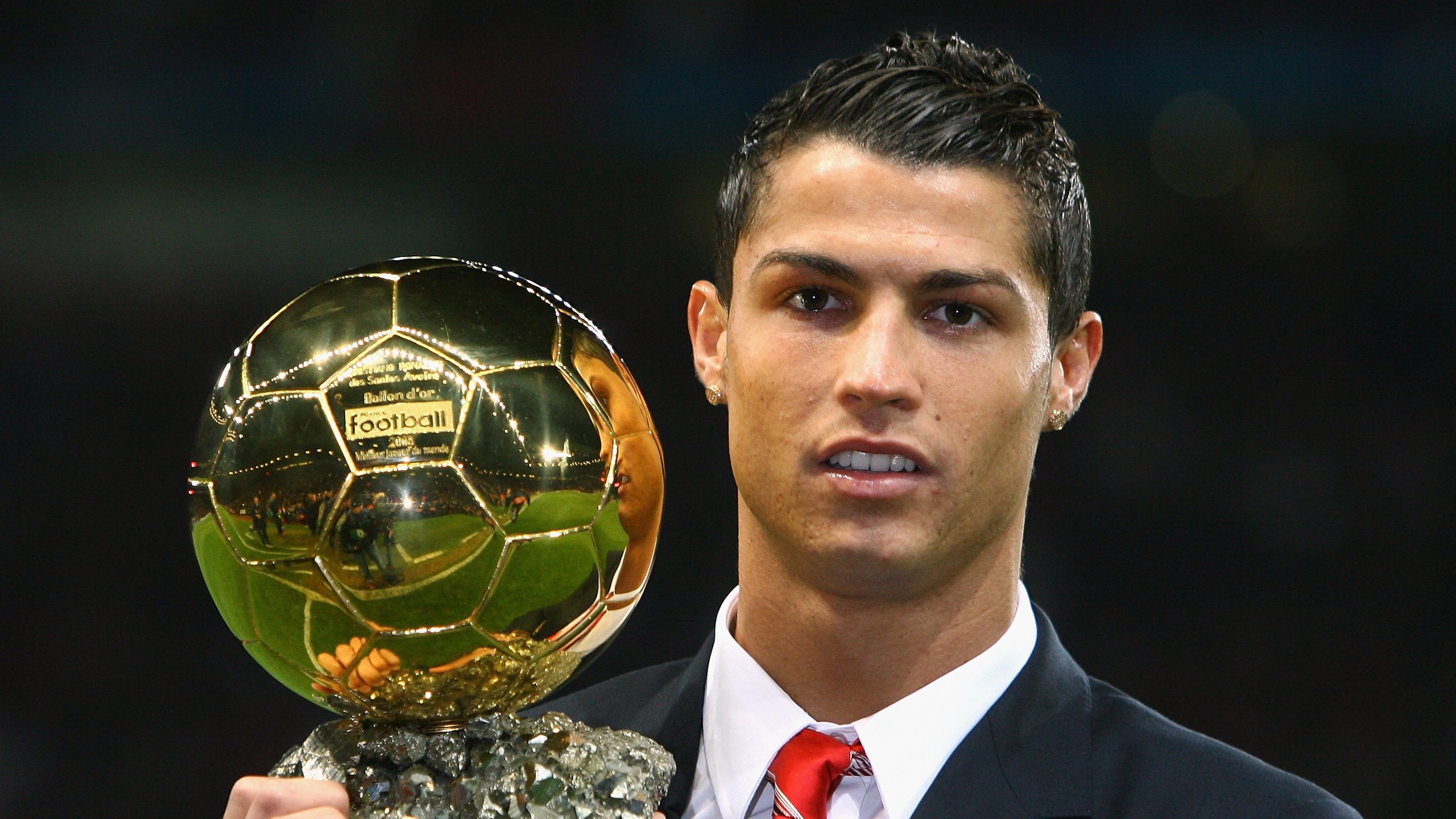 _城市灯光夜跑大会：在光影中奔跑生活_，灯光城市夜景