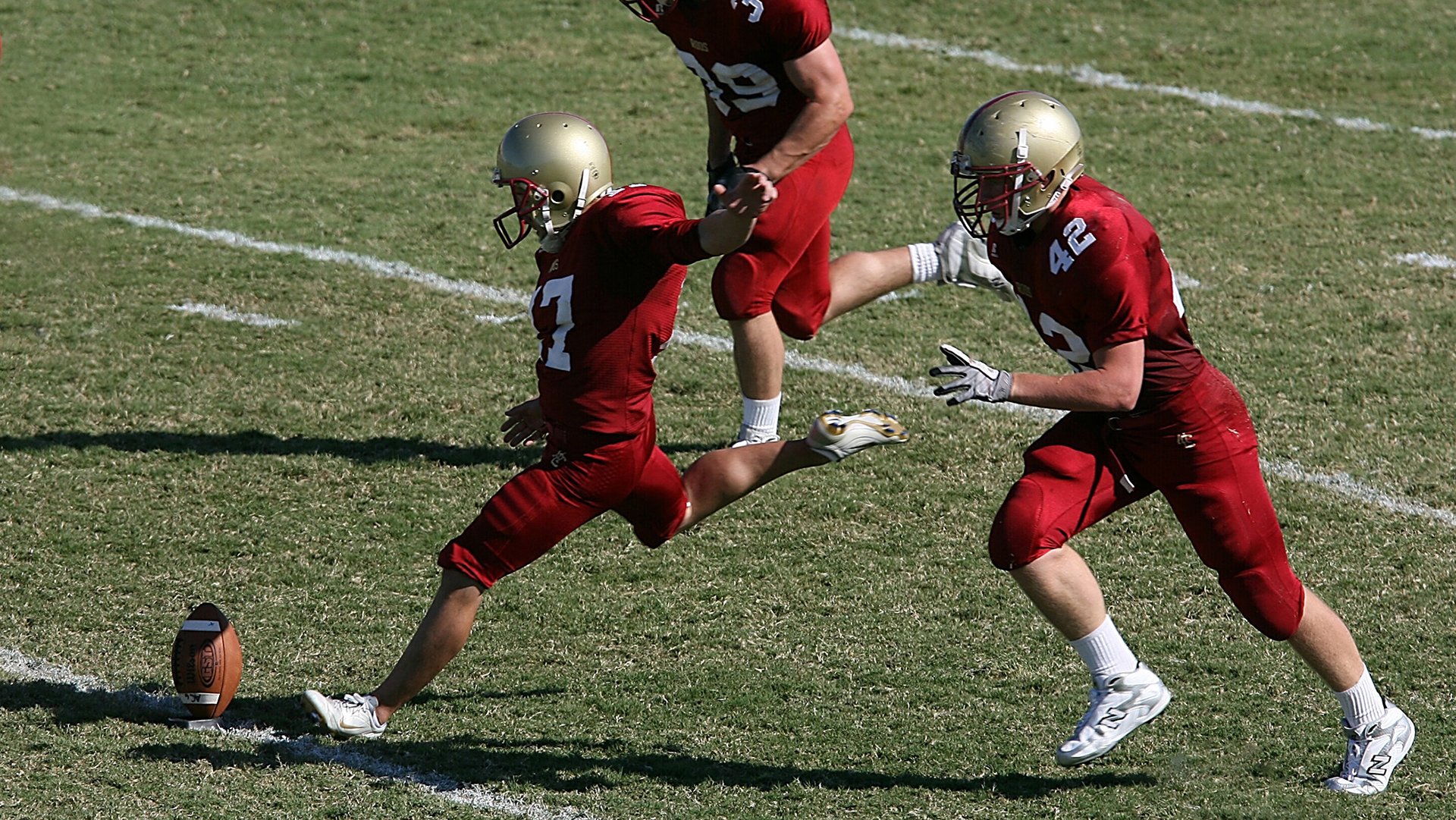 _草地之王：在温布尔登赢得冠军的秘密_，草地之王是谁